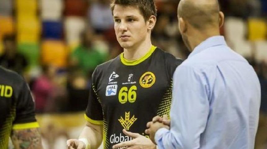 Nilüfer Belediyespor'a Karadağlı "matador"