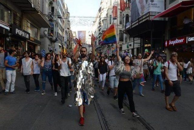Lady Gaga Slams 'inhumane' Police Crackdown On Lgbtı Pride March In Istanbul
