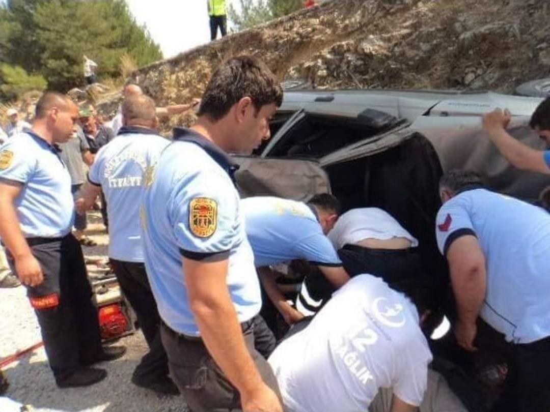 Uyarı Levhası Olmayınca Otomobille 3 Metreden U&ccedil;tu