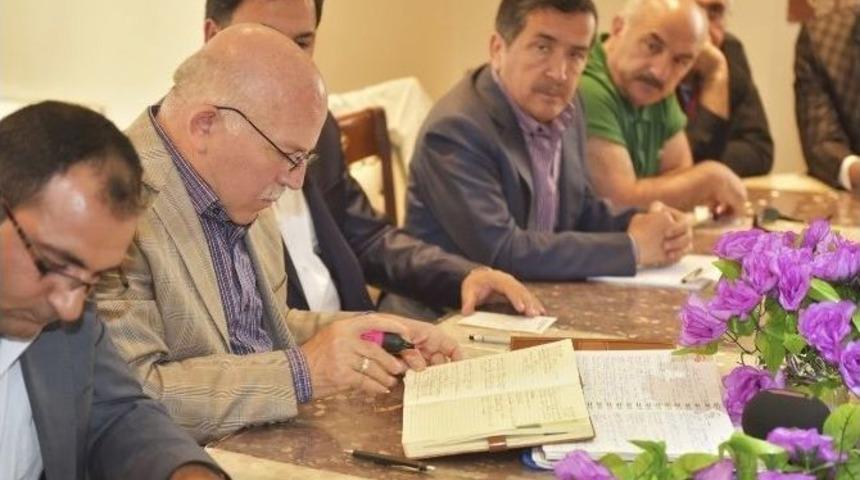 Başkan Sekmen, Aşkale İl&ccedil;esi&rsquo;nde Değerlendirme Toplantısı Yaptı