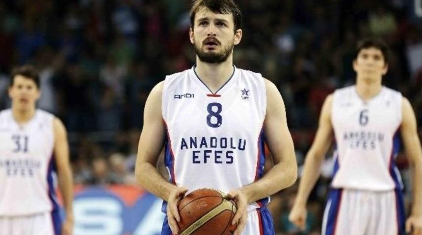 Anadolu Efes T&uuml;rk Sporculara En &Ccedil;ok S&uuml;re Veren Takım Oldu