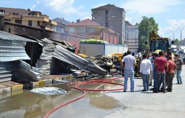 Belediye İnşaatında Yangın Çıktı