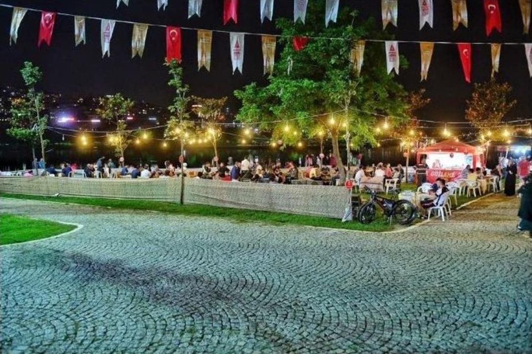 Beyoğlu&rsquo;nun Saklı Bah&ccedil;esi: S&uuml;tl&uuml;ce Sahili