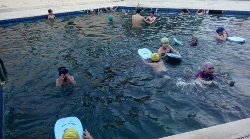 Yüzme Kurslarına İlgi