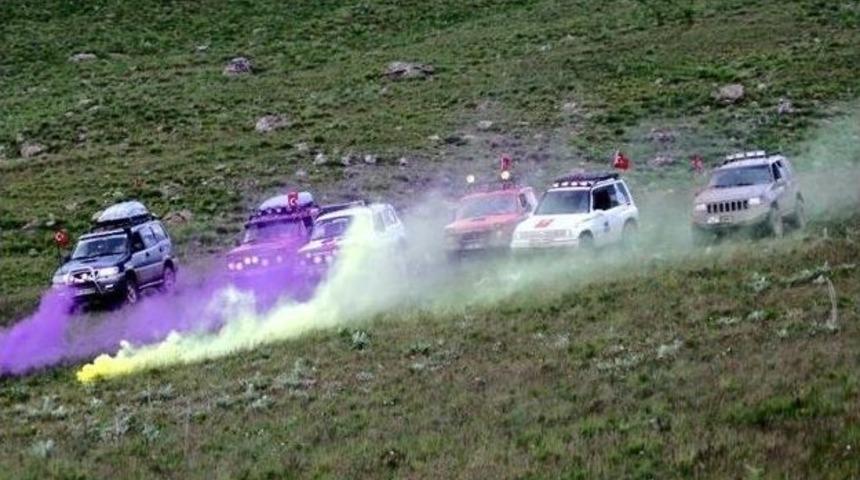 Off- Roadcular Palandöken’in Zirvesinde İftar Yaptı