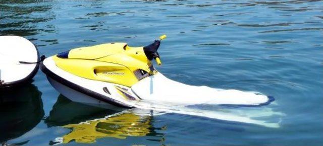 Jet-Ski Ile Umuda Yolculuk Sahil Güvenlik'e Takıldı