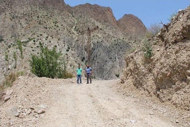 İki Köyün Hayali Olan Bağlantı Yolu Yapıldı