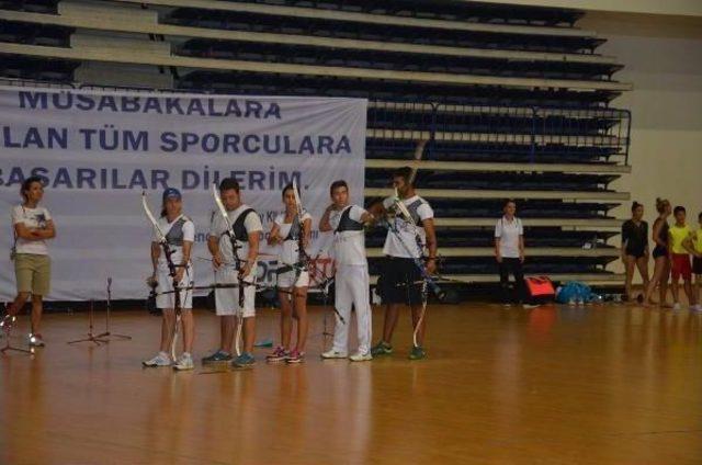 İzmir İl Spor Merkezleri'nde Coşkulu Açılış