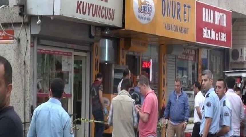 Kartal'da Silahlı Kuyumcu Soygunu