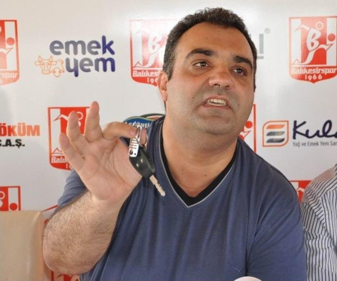 İstifası İstenen Başkandan Taraftara Hodri Meydan