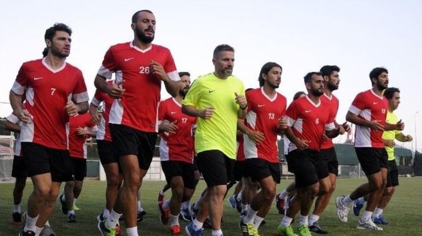 Yusuf Şimşek: "eto&rsquo;o&rsquo;nun Antalyaspor&rsquo;u Tercih Etmesi Sevindirici"