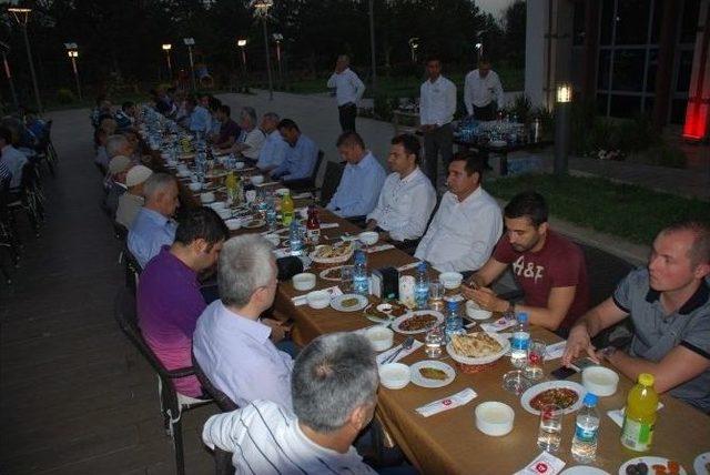 Tp Genel Müdürü Şişman: “orta Doğu’da Sadece Müslüman Kanı Akıyor”