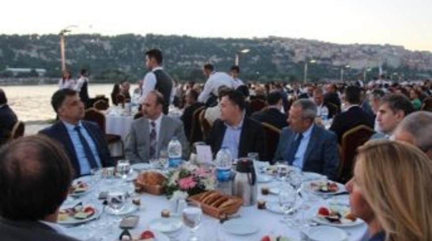 T&uuml;ketici Elektroniği Sekt&ouml;r&uuml; Bimeks İftarında Hali&ccedil;&rsquo;te Buluştu