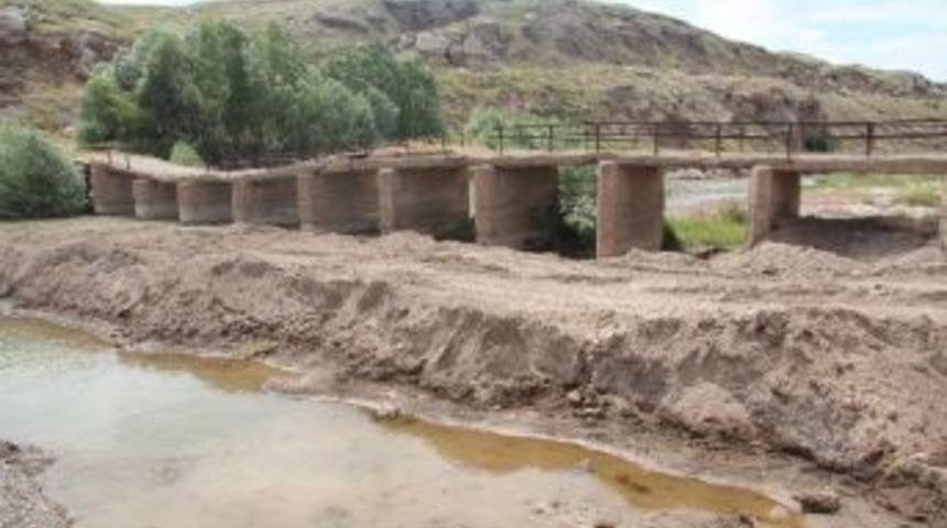 Ekinli K&ouml;pr&uuml;s&uuml;&rsquo;n&uuml;n Yapımına Başlandı