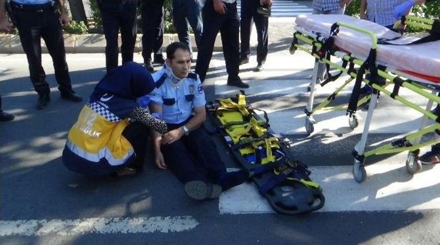 Polis Uygulamasından Ka&ccedil;arken Polise &Ccedil;arptı