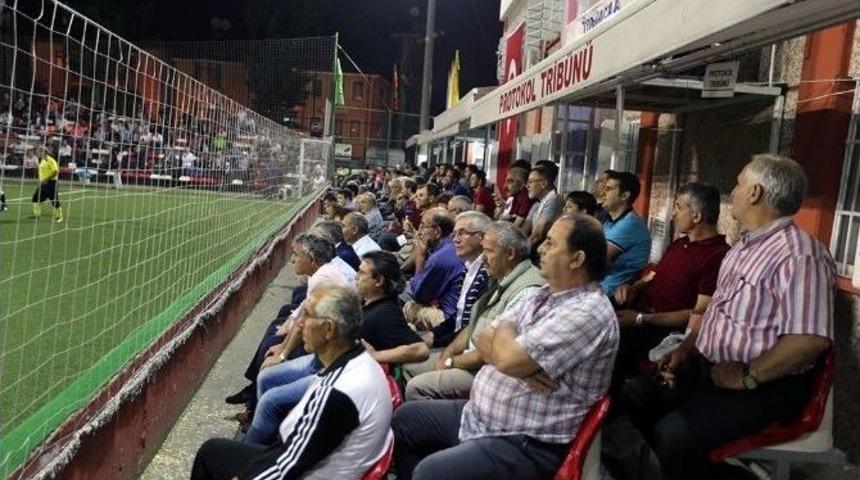 To&ccedil;oğlu, Başkanların Ma&ccedil;ını İzledi