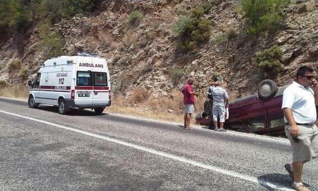 Hastaneye Giden Araç Takla Attı: 2 Yaralı