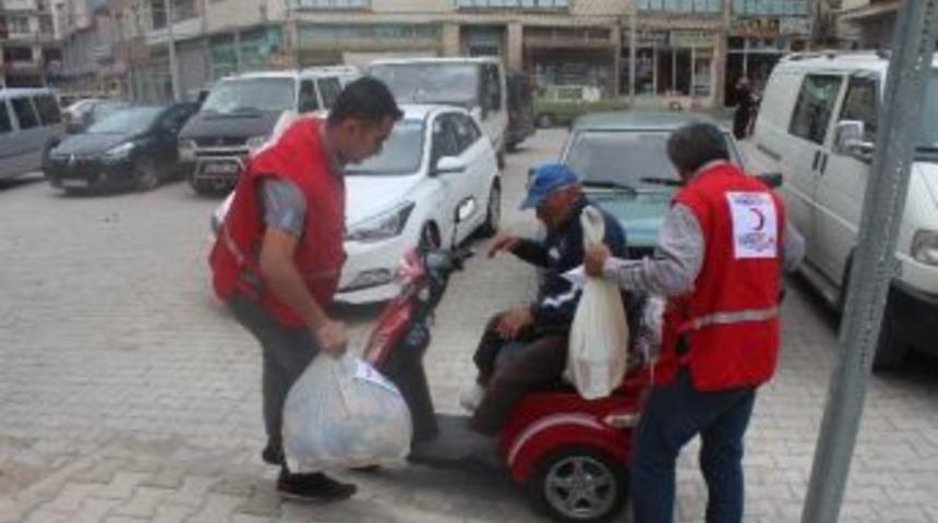 Beyşehir&rsquo;de Kızılay&rsquo;dan Ramazanda İhtiya&ccedil; Sahiplerine Yardım Eli