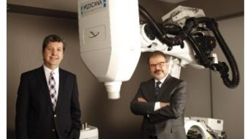 Medıcana&rsquo;nın Cyberknıfe Tedavisi Japonya&rsquo;da İlgi Uyandırdı