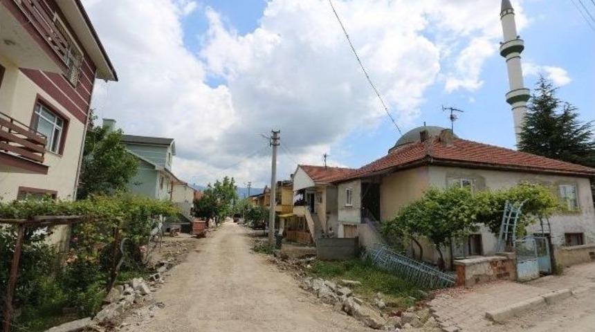Bolu&rsquo;da Yol A&ccedil;ma Ve Yenileme &Ccedil;alışmaları S&uuml;r&uuml;yor