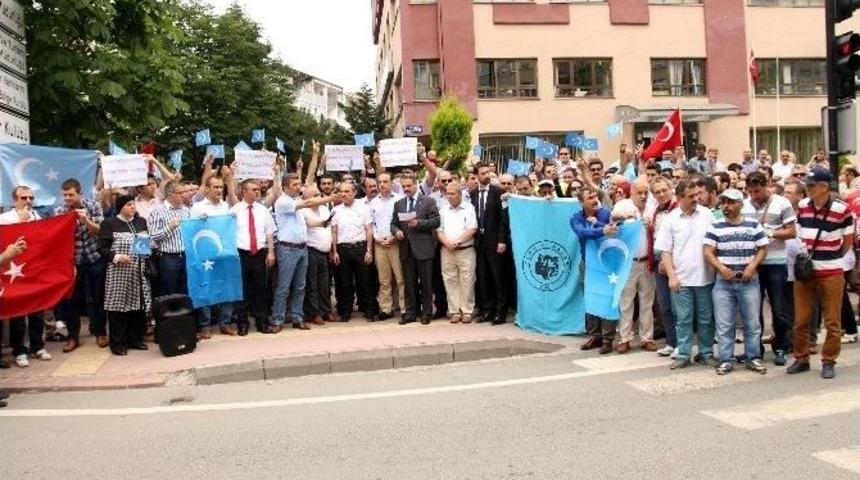 Samsun&rsquo;dan &Ccedil;in&rsquo;e Tepki, Uygur T&uuml;rklerine Destek