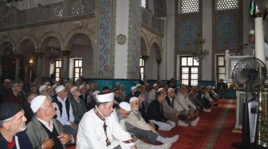 Din İşleri Başkan Vekili Sayan D&uuml;zce&rsquo;de Vaaz Verdi