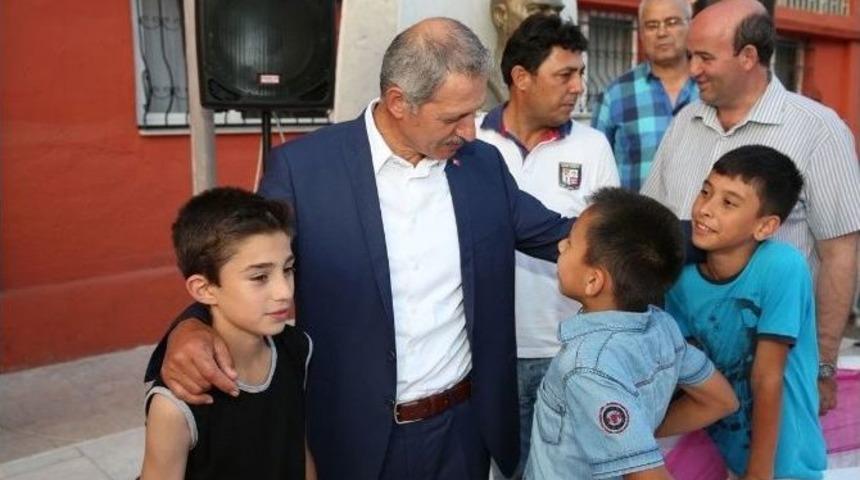 Adapazarı Belediyesi &Uuml;&ccedil;&uuml;nc&uuml; Halk İftarı Yeni Cami&rsquo;de Yapıldı