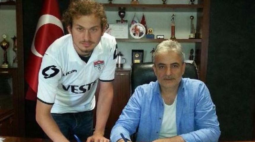 Manisaspor'da Mertan'dan Imza