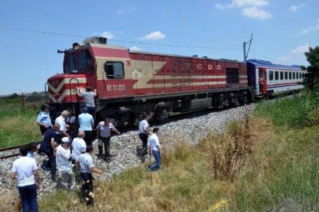 Yolcu Treni Çarpan Kağıt Toplayıcısı Öldü
