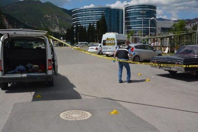 Silahlı Alacak Verecek Tartışması: 1 Yaralı 1