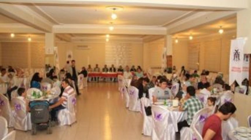 Başkan Başsoy Engelli Vatandaşlarla İftar Da Buluştu