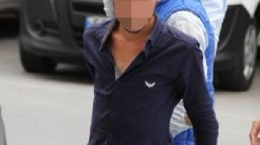 Uyuşturucu Hap Ve Silahla Yakalandı