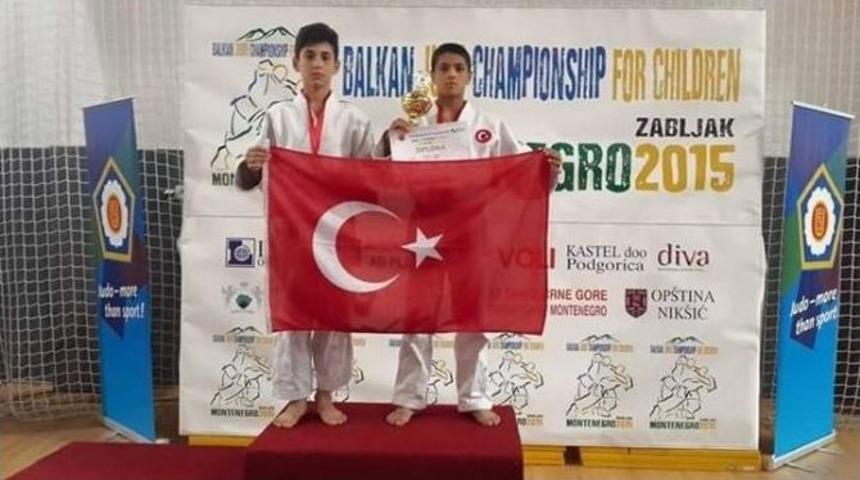 Judocu Kardeşlerden Van&rsquo;a &Ccedil;ifte M&uuml;jde