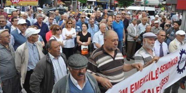 Emekliler Meydana Indi, Verilen Sözlerin Tutulmasını Istedi