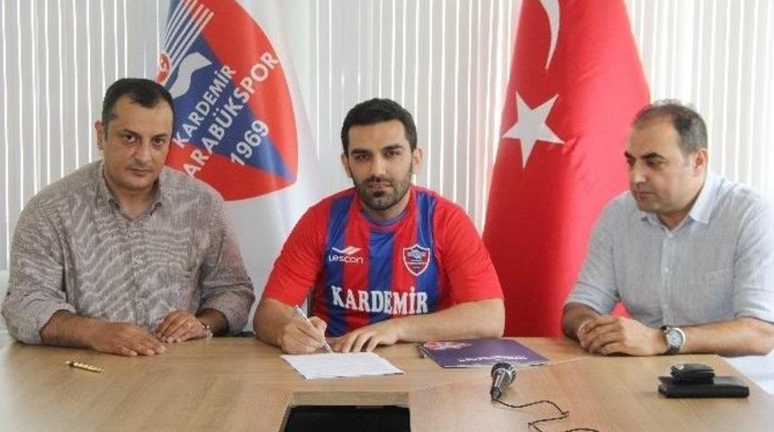 Karab&uuml;kspor Bekir Ozan Has&rsquo;ı Kadrosuna Kattı