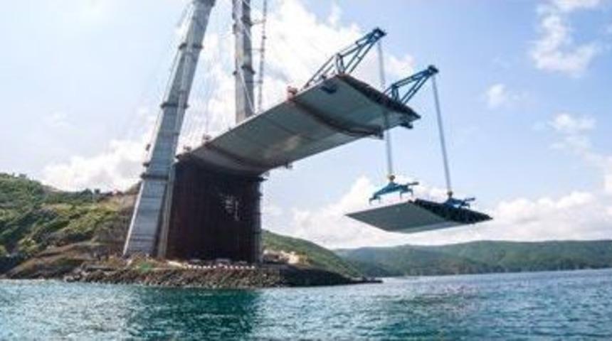 3&rsquo;&uuml;nc&uuml; K&ouml;pr&uuml;n&uuml;n &lsquo;kedi Yolu&rsquo; Montajı Tamamlandı