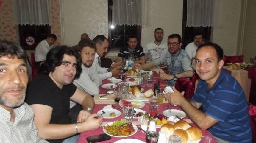 &Ouml;ğretmenevinden Basın &Ccedil;alışanlarına İftar