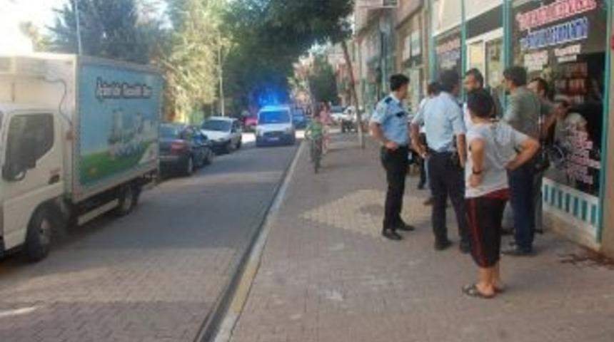 Adıyaman&rsquo;da İki Grup Arasında Bı&ccedil;aklı Ve Silahlı Kavga