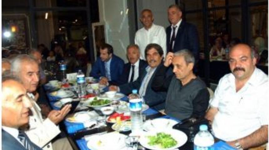 Spor Efsanelerini Buluşturan İftar