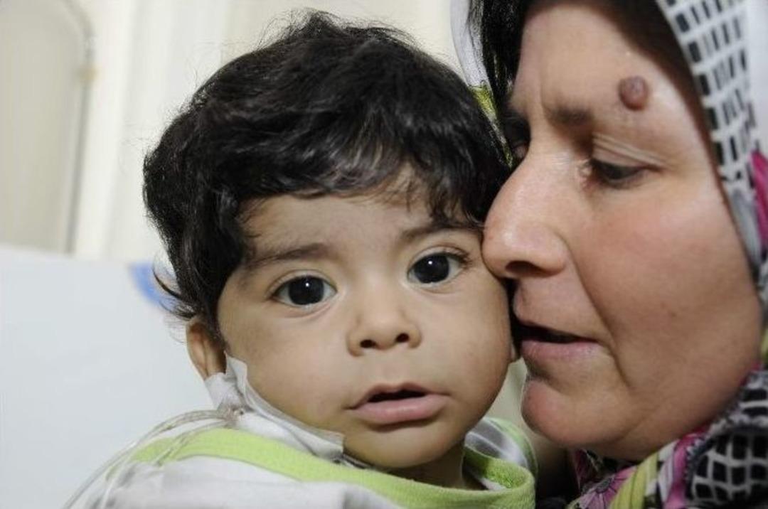 7 Aylık Mert Annesinin Karaciğeri İle Hayata Tutundu