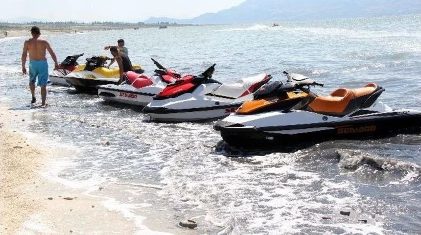 Su Jeti Ve Flyboard Şampiyonası&rsquo;nın 4&rsquo;&uuml;nc&uuml; Ayağı Burdur&rsquo;da Yapılacak&rlm;