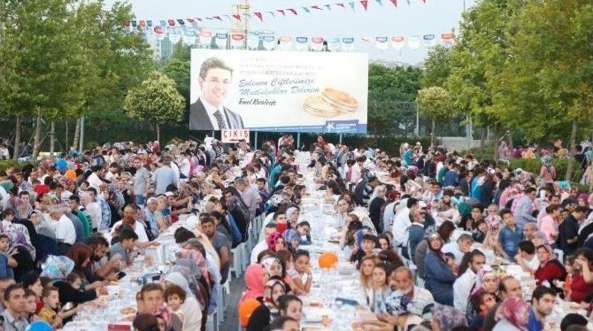 Eller Semaya, Zul&uuml;m Altındaki M&uuml;sl&uuml;manlar İ&ccedil;in A&ccedil;ıldı