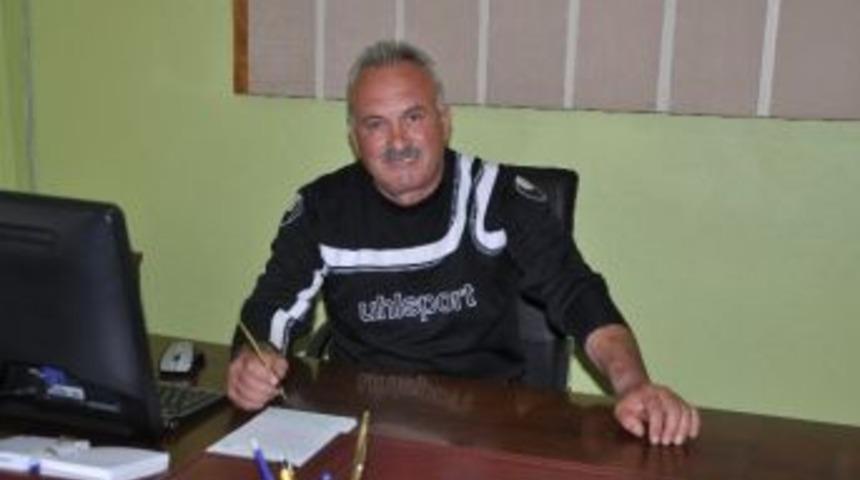 G&ouml;lbaşı İl&ccedil;esinde, Futbol Yaz Okulu Başladı