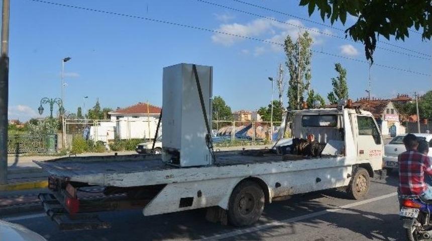 Buzdolabının Yardımına &Ccedil;ekici Yetişti