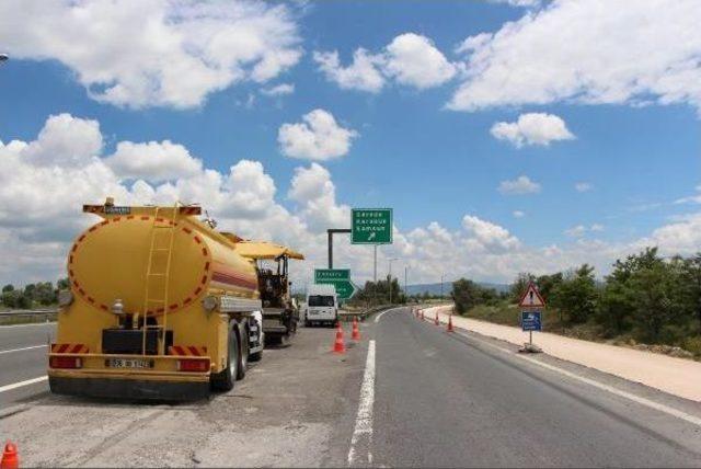 Bolu'da Bayramlarda Çileye Dönüşen Yol Genişletiliyor