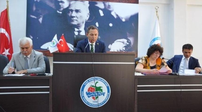 Ak Partili İmar Komisyonu &Uuml;yeleri İstifa Etti