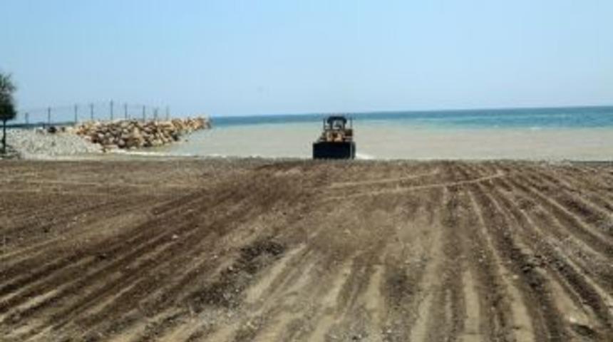 Erdemli Sahillerine D&uuml;zenleme