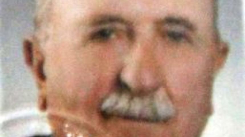 Hafif Ticari Ara&ccedil; Otomobille &Ccedil;arpıştı: 1 &Ouml;l&uuml;, 3 Yaralı