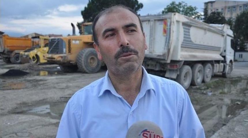 İftar Saati Yolda Kalan Tır S&uuml;r&uuml;c&uuml;s&uuml;ne Polis Yardımı