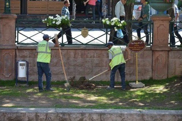 Porsuk Kenarına Yeni Uyarı Levhaları